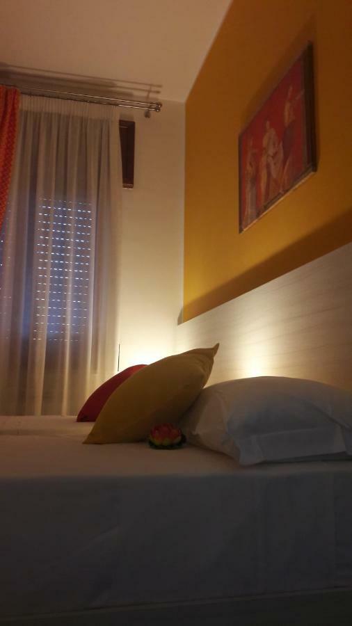 B&B Cornelia Pompéi Extérieur photo