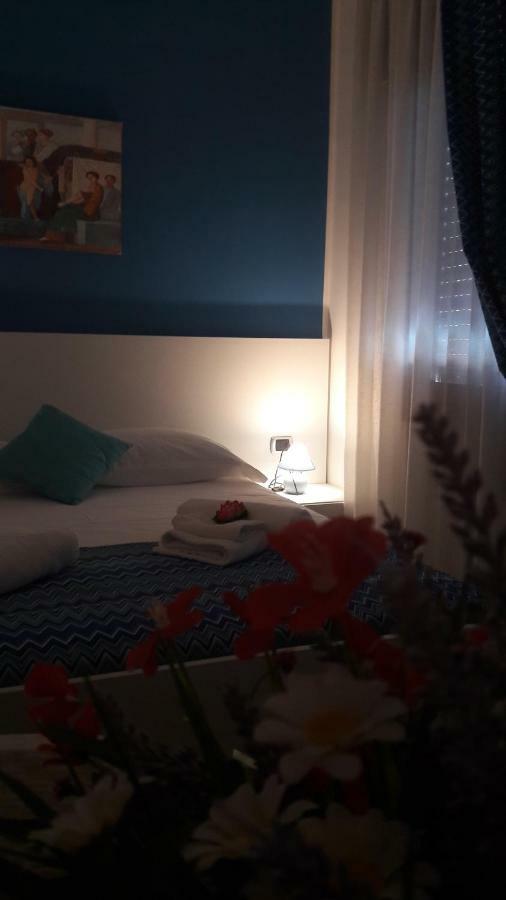 B&B Cornelia Pompéi Extérieur photo